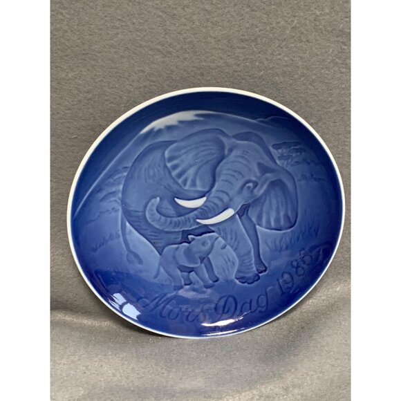 Bing & Grondahl Copenhagen Mothers Day 1986 Plate with Elephant Design 6 Inch Di - Picture 4 of 10